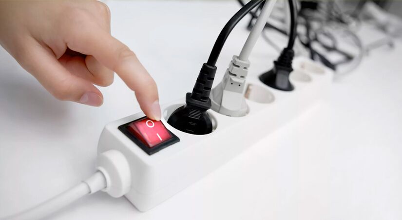 D'Kraaft op d'Verlängerungskabel ausschalten